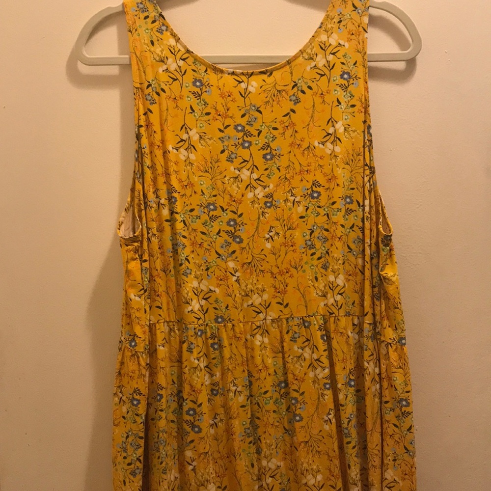 Yellow floral tiered dress!
